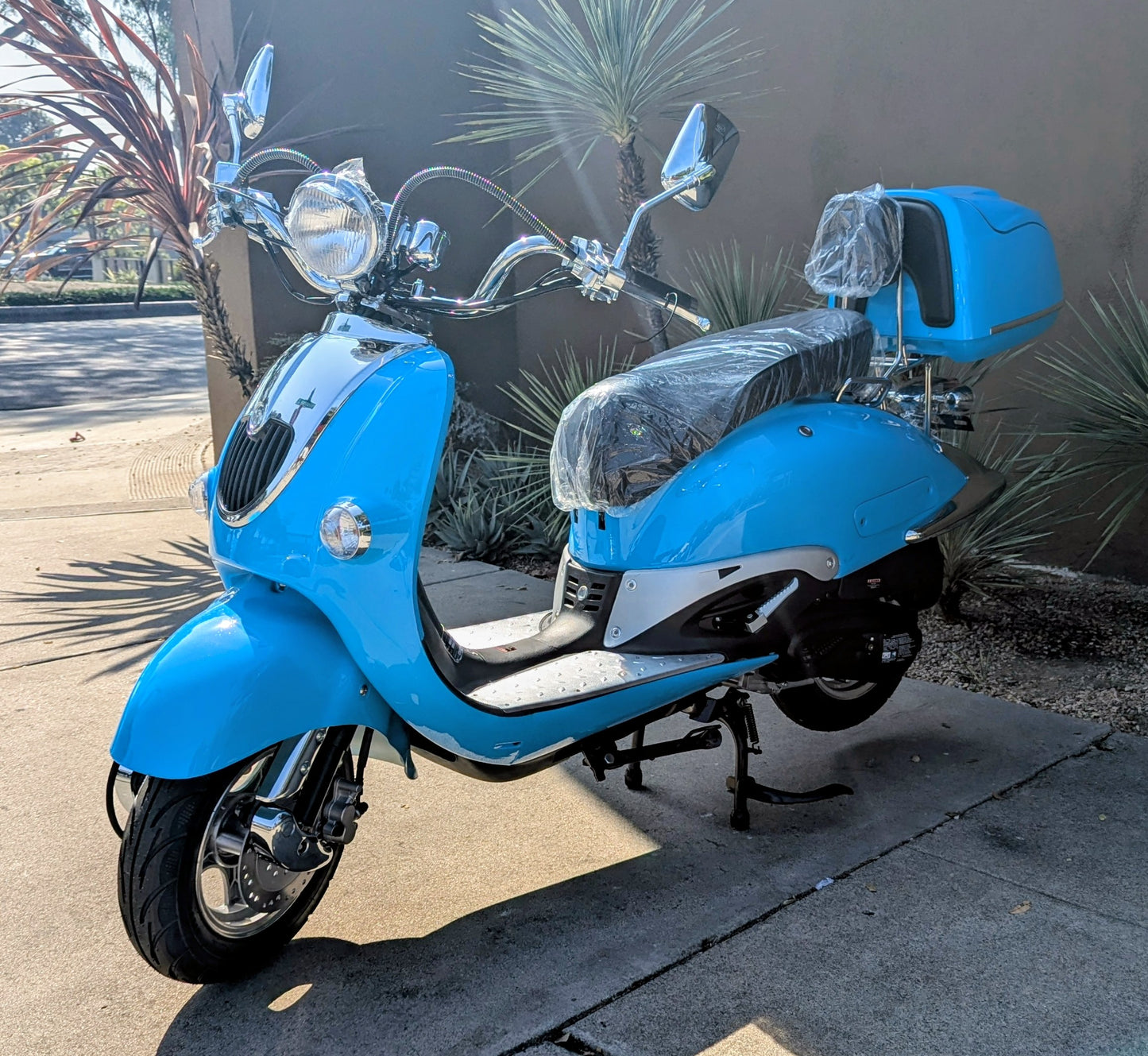 L7 Bartlett 150cc Retro Gas Scooter