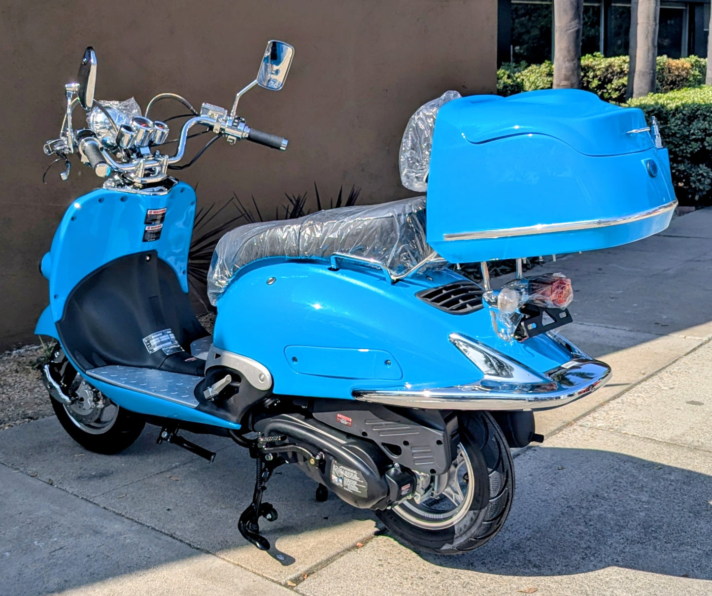 L7 Bartlett 150cc Retro Gas Scooter