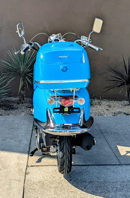 L7 Bartlett 150cc Retro Gas Scooter