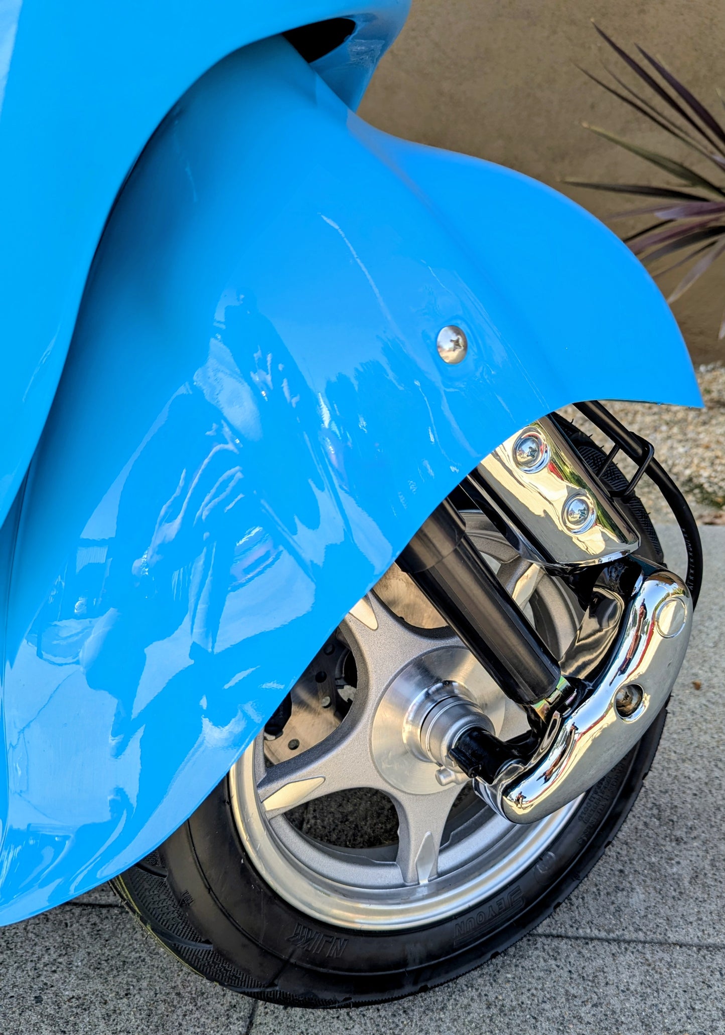 L7 Bartlett 150cc Retro Gas Scooter