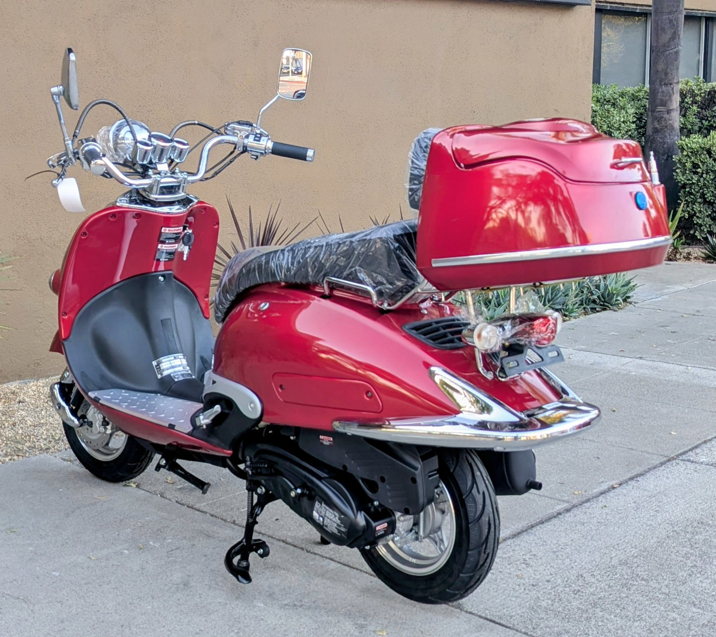 L7 Bartlett 150cc Retro Gas Scooter