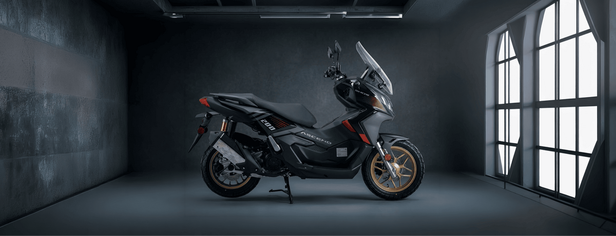 Ice Bear SHDW PMZ200-S matte black scooter side view